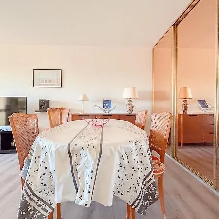 Апартаменты F2 A Avec Terrasse Et Parking *