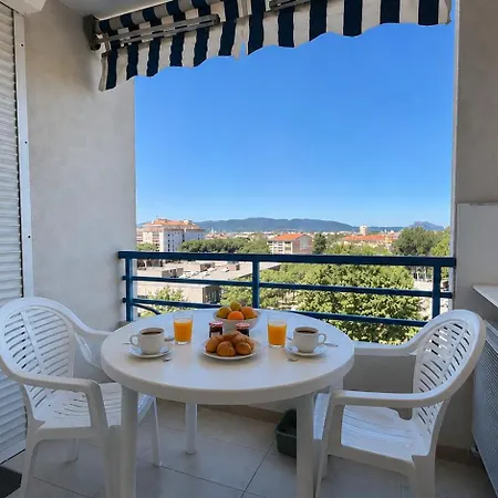 Apartment F2 A Avec Terrasse Et Parking Fréjus