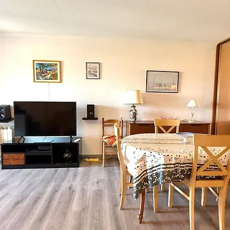 F2 A Avec Terrasse Et Parking * Fréjus