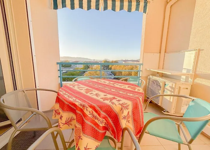 Апартаменты F2 A Avec Terrasse Et Parking